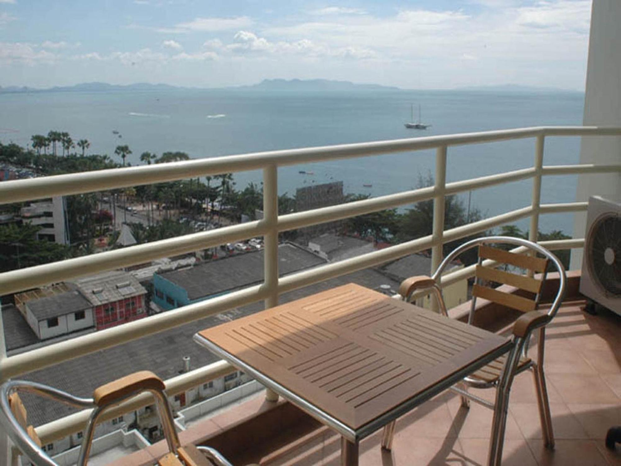 Apartments At View Talay Pattaya Phòng bức ảnh