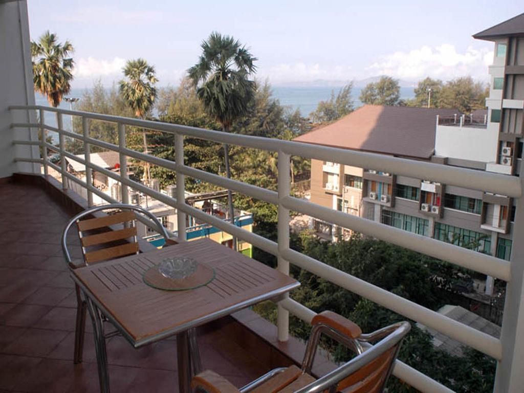 Apartments At View Talay Pattaya Ngoại thất bức ảnh
