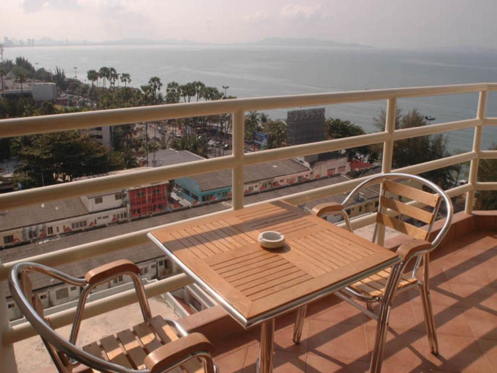 Apartments At View Talay Pattaya Ngoại thất bức ảnh